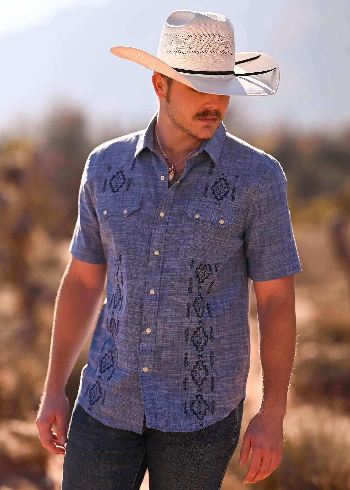 modern short sleeve dress shirts Men's Modern Vintage Textured Short Sleeve Snap Shirt L