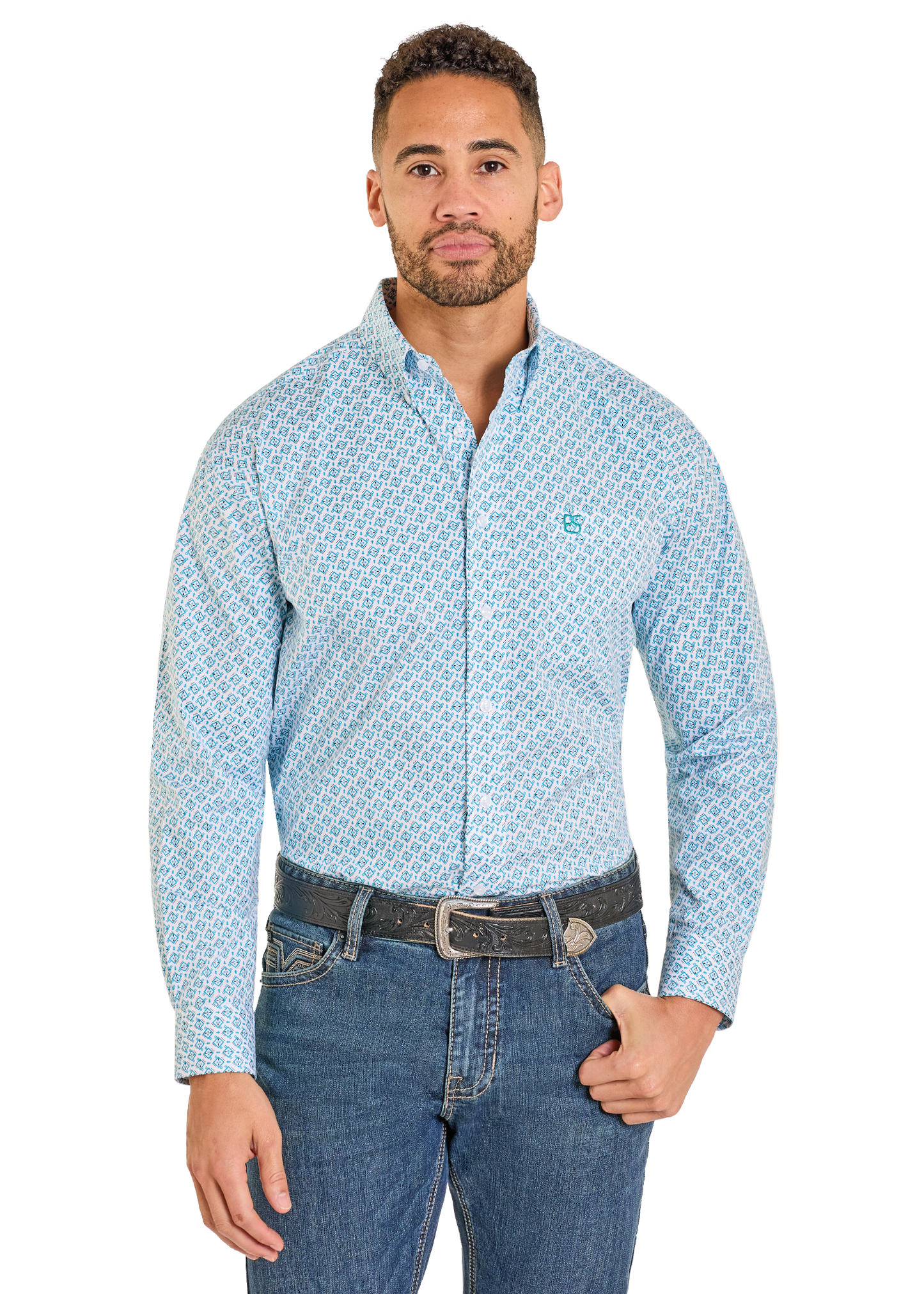 Man wearing a light blue patterned shirt and jeans on a white background